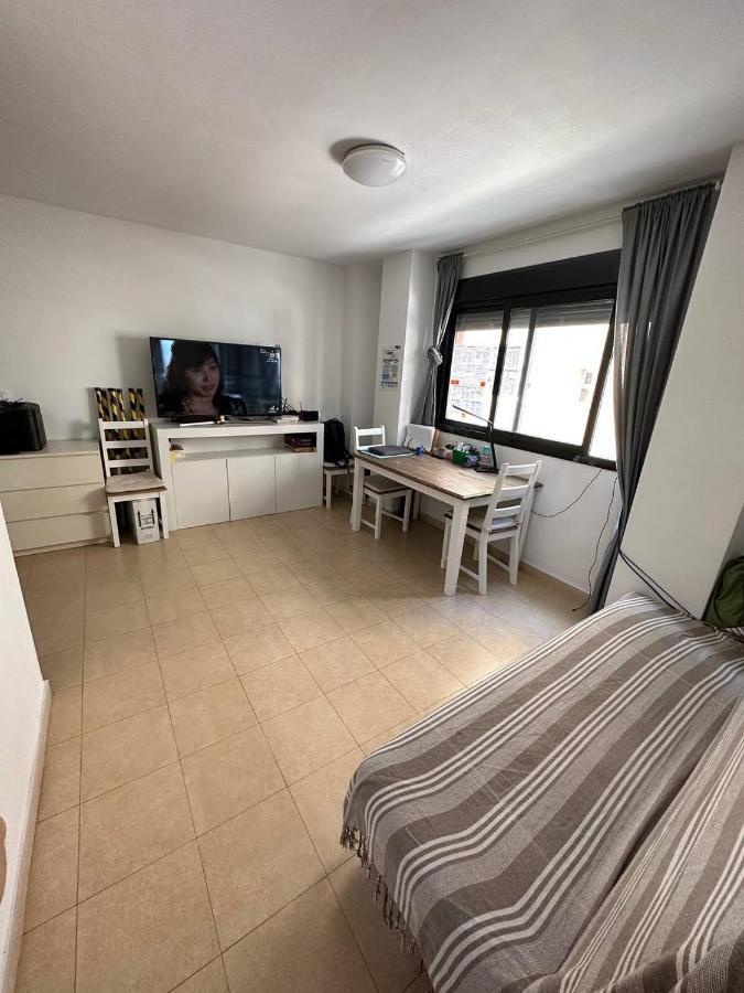 Apartment A / A 4Pax Near The Beach Malaga Zewnętrze zdjęcie